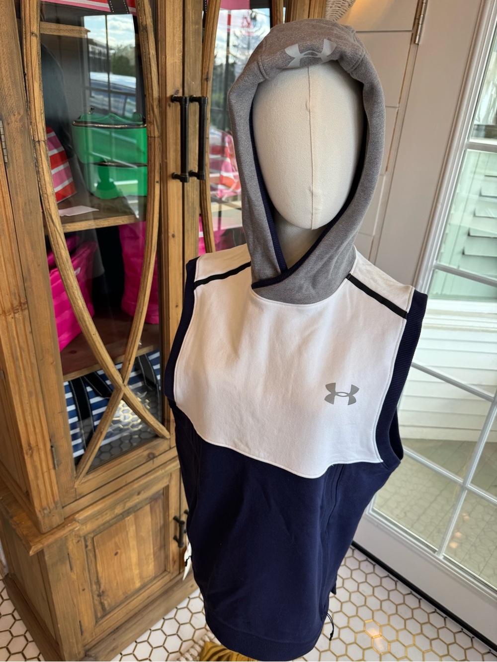 Under Armour White and Gray Sleeveless Hoodie